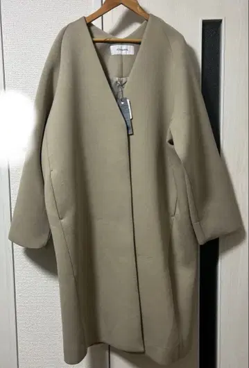 지나시스 본딩 노카라 코트 그레이쉬 베이지