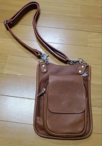 DAYS ART 가죽 숄더백 브라운