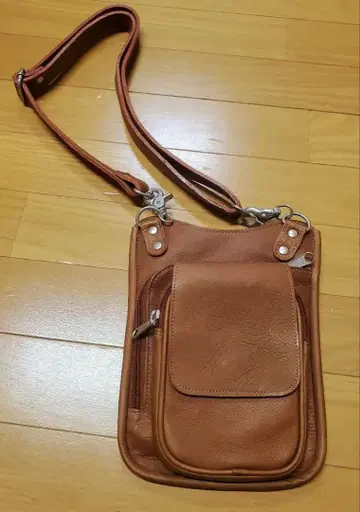 DAYS ART 가죽 숄더백 브라운