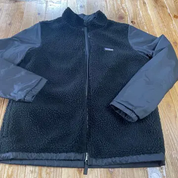 파타고니아 리버서블 복슬복슬 자켓 블랙