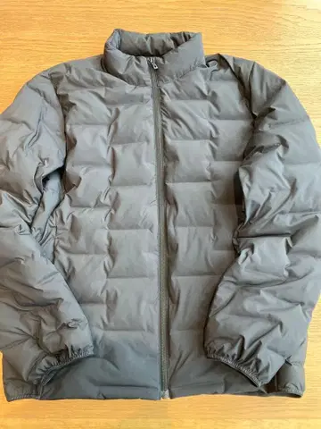 유니클로 남성용 퍼프 테크 자켓 논퀼트 L 사이즈 블랙