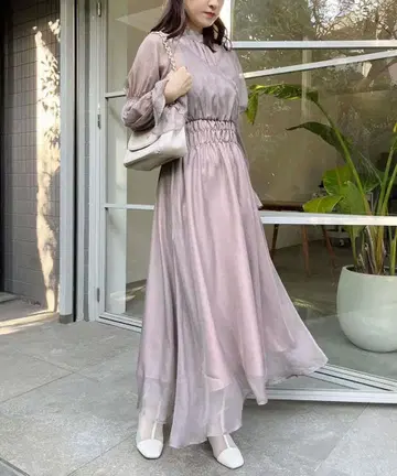 [연속으로] [고급스러워 보이는] 카슈쿨풍 원피스