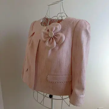 긴자 매기 플라워 모티브 부착 핑크 자켓