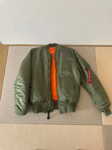올리브 그린 MA-1 자켓