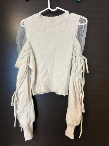 snidel 시스루 숄더 니트 풀오버