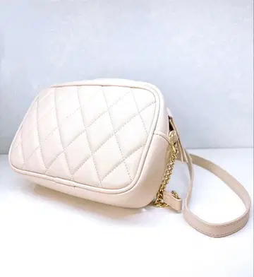 아이보리 퀼팅 숄더백