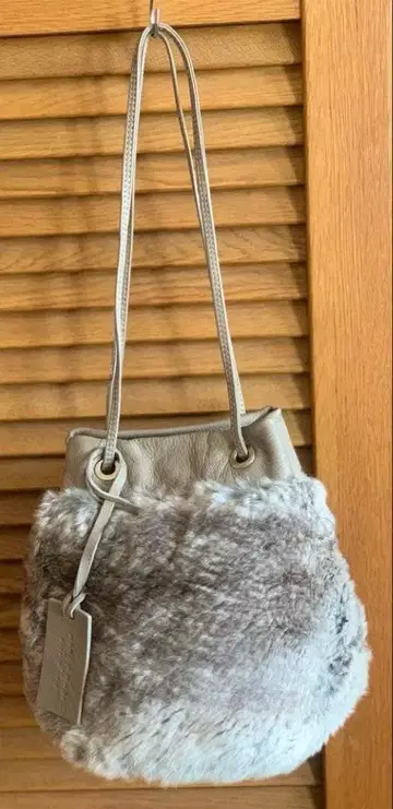 MARCO MASI 그린 라벨 릴랙싱 그레이 퍼 백