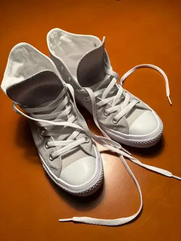 CONVERSE 하이컷 스니커즈 22.5cm