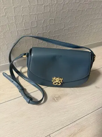 그레이 가죽 숄더백