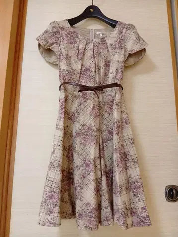 [ 새상품 ] 난시 체크 원피스 반팔