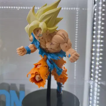 드래곤볼 점프 50주년 기념 피규어 ~손오공~