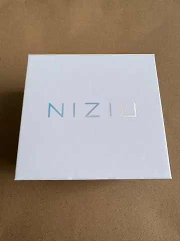 NIZIU 응원봉 화이트 투명 디자인