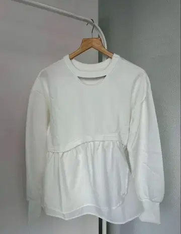 [ WYOU ] 앞뒤 2WAY 이소재 절개 언밸런스 풀오버