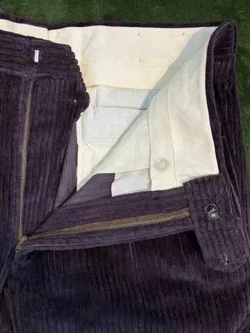 다크 퍼플 코듀로이 팬츠