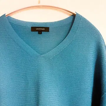 UNTITLED V넥 니트탑 일본제 블루 사이즈 2