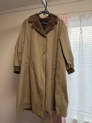 미즈이로 인드 보아 안감 코트