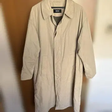 HUGO BOSS 베이지 스텐카라 코트