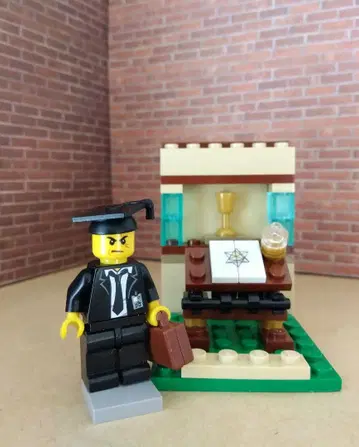 LEGO MOC 다빈치 코드 랭던 교수와 성배 피그 포함