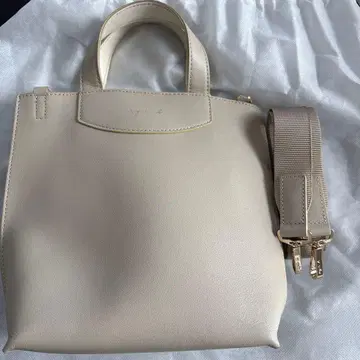 에네스베 숄더백