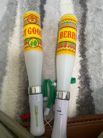 BERRY GOODMAN 응원봉 2개 세트