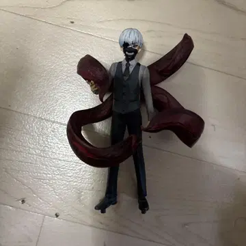 도쿄 구울 카네키 피규어