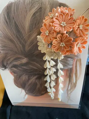 일본 의류 머리 장식 핑크와 화이트 꽃 쓰레기 세공