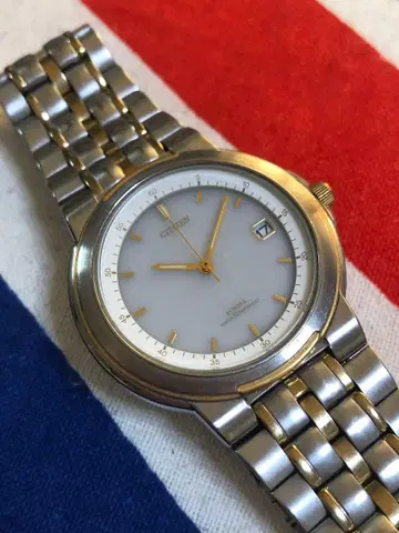 CITIZEN EXCEED 에코 드라이브 시계