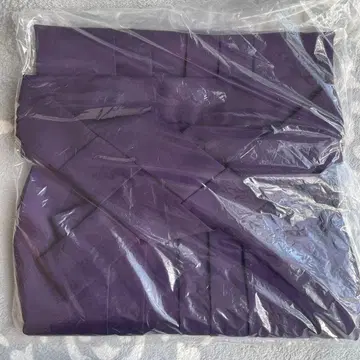 보라색 하카마 졸업식 학생 교원