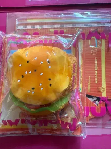 mellojoy 메로조이 스퀴즈 프라이드 슈림프 버거