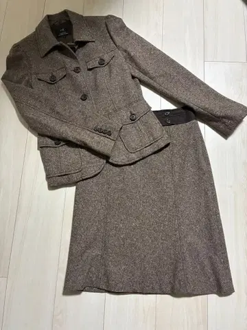 23구 브라운 자켓 스커트 세트