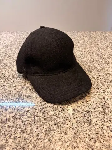MilaOwen 블랙 울 캡