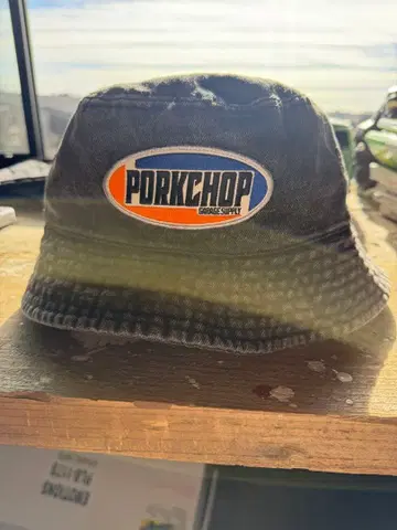 Pork Chop 버킷햇 블랙