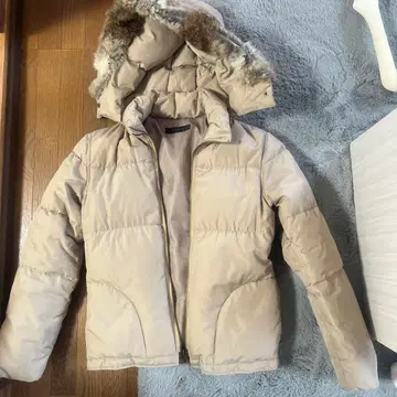 클리어 크레아 베이지 다운 자켓