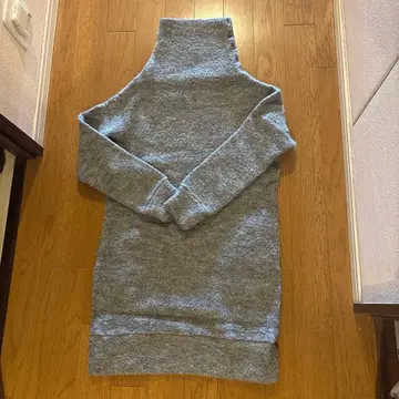 Y's 그레이 하이넥 니트