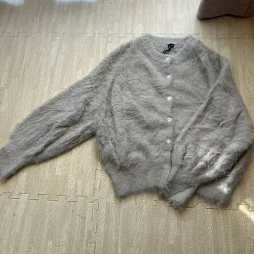 그레이 퍼 느낌 긴팔 가디건