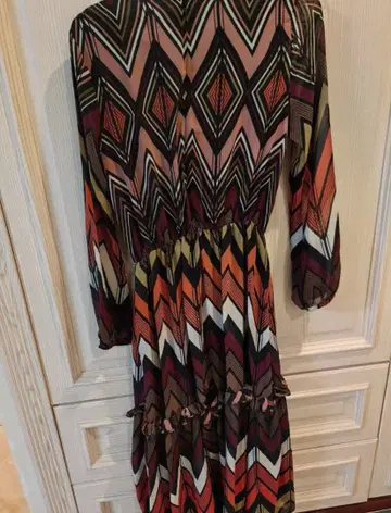 지오메트릭 패턴 긴팔 원피스