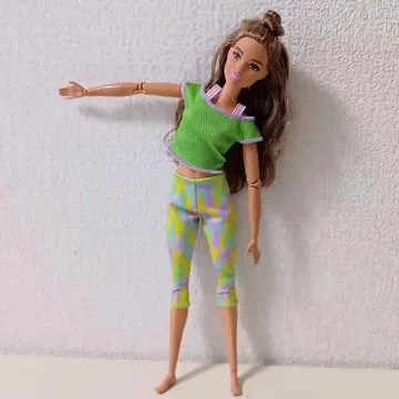 바비 큐트 포즈 요가 인형 그린