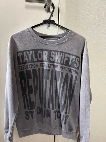 Taylor SwiftReputation Stadium Tour 맨투맨