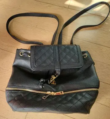 CECIL McBEE 블랙 퀼팅 럭색/백팩