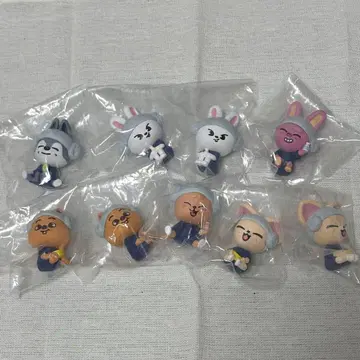 SKZOO 사우나 피규어 9체 세트