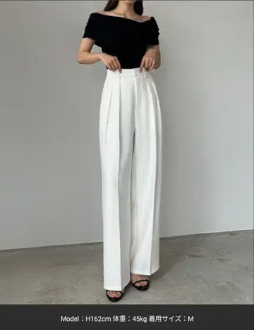 Louere 화이트 투 턱 슬랙스 M 사이즈