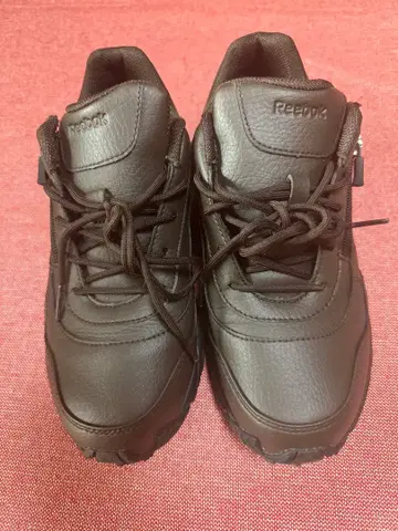 리복 브라운 스니커즈