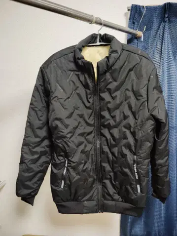 새상품. 미사용. 남성용 플리스 안감 캐주얼 자켓 상하의 세트.