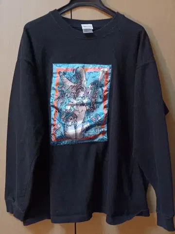 N2M 나츠메상치 나츠메카 블랙 긴팔 맨투맨