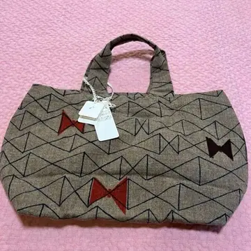 미나 페르호넨 파니니 mariposa