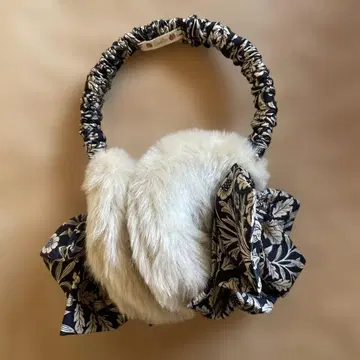 [ CA4LA ] 카시라 꽃무늬 인조 모피 귀도리