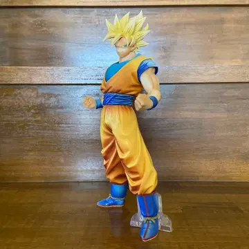 드래곤볼 Z 손오공 피규어