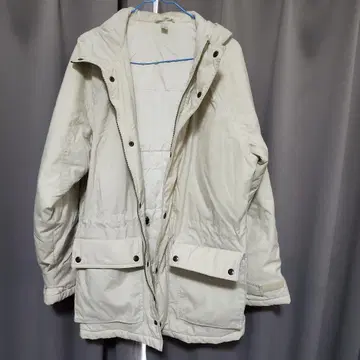 아이보리 후드 부착 롱 다운 자켓