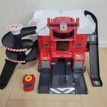 토미카 무선으로 삐삐 출동 지령! 변형 파이어 스테이션