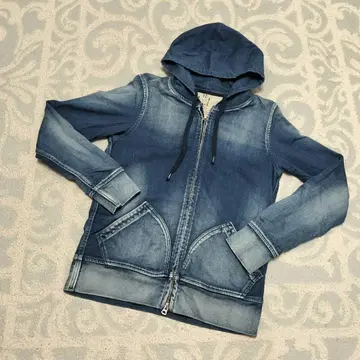 야누크 지퍼 후드티